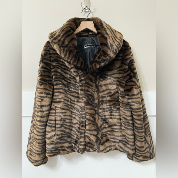 Dale Dressin Brown Zebra Print Faux Fur Cozy Comfy Coat Size Large - Picture 3 of 13